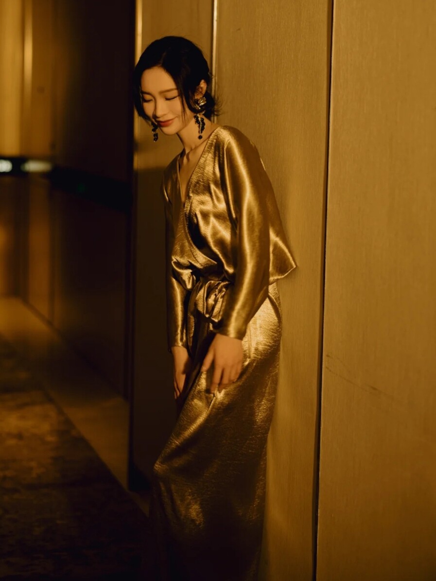 JIN SHU NEW CHINESE MORNING GOWN FEMALE BRIDE 2025 NEW AUTUMN AND WINTER HIGH-END NIGHTGOWN WEDDING PAJAMAS MORNING SHOOT DRESS