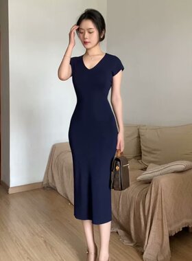 冰感藏蓝色短袖针织裙修身连衣裙法式气质高级感v领包臀裙中长裙