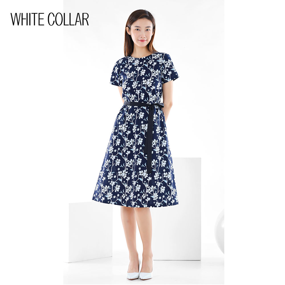 碎花中长款连衣裙白领