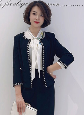 white collar黑色圆领缝钻饰边小香风七分袖挂勾短上衣GNY23-601