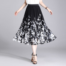 雪纺半身裙高级感垂感松紧腰a字裙高腰碎花休闲轻薄款中长款伞裙