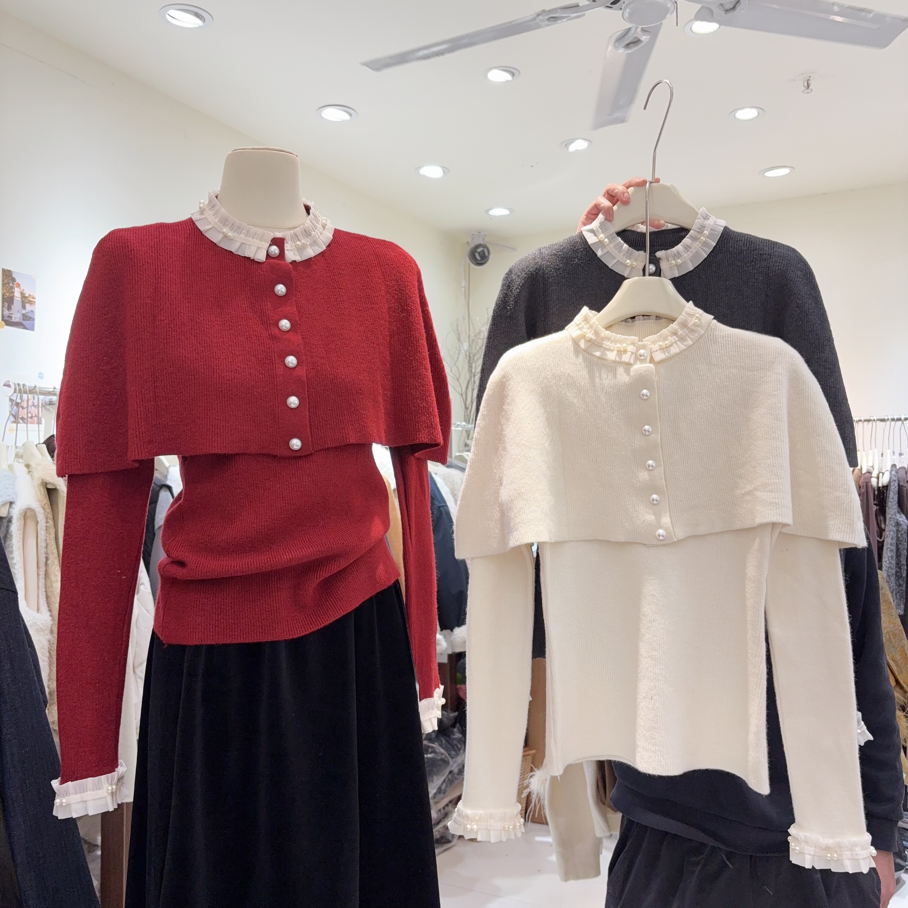 节日战袍红色斗篷披肩毛衣女秋冬针织打底衫两件套修身上衣亲肤