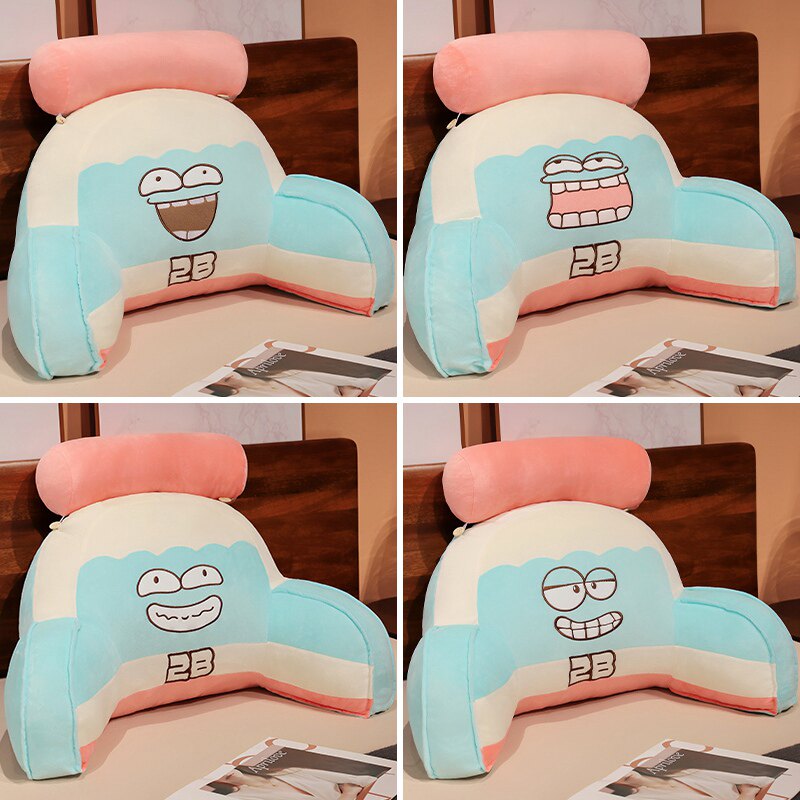 办公室靠垫午睡枕毛绒玩具午睡枕