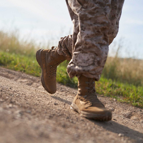 GARMONT嘎蒙特战术靴T8 NFS 670户外徒步鞋防滑耐磨轻量飞行靴