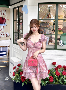 宁芙心心 玫瑰的故事 精致花边桃心领甜美收腰 原创设计 连衣裙