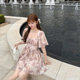 原创连衣裙 温柔蕾丝腰封设计收腰显瘦碎花法式 6折 蝶恋花