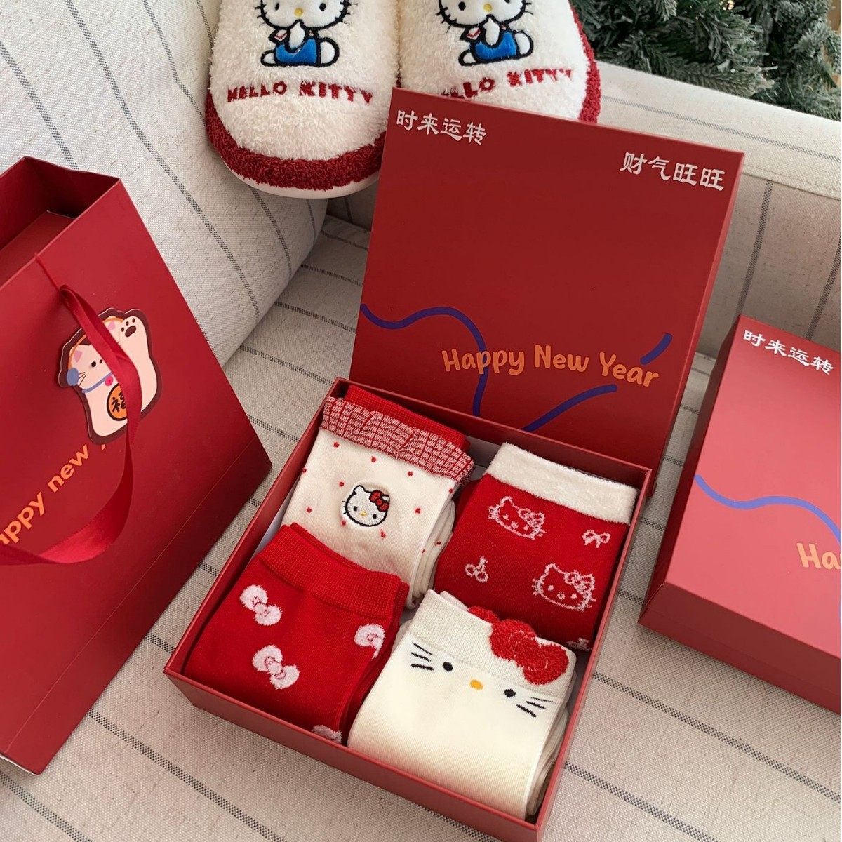 本命年红袜子女kt猫礼盒装过年红色棉袜新年礼物卡通大红色中筒袜,节庆用品/礼品,节日装扮用品,淘宝优惠券,粉丝福利购,淘宝优惠卷