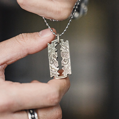 马登工装美式复古做旧刀片项链