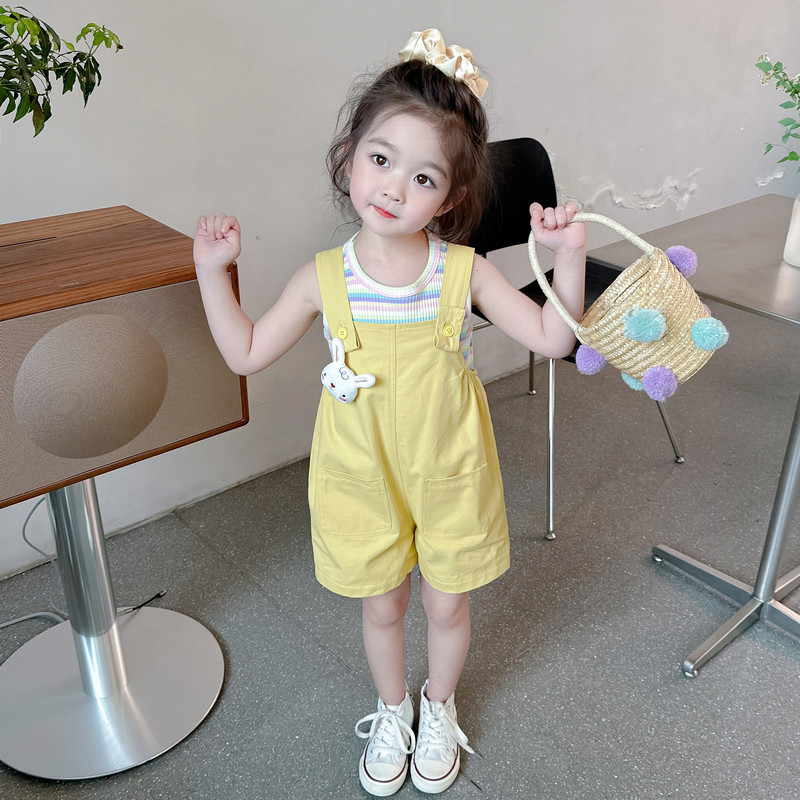 女童夏季背带裤套装2025新款儿童洋气短裤两件套可爱兔子吊带裤潮