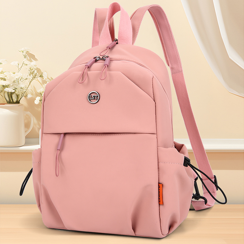 时尚轻便双肩包纯色简约大容量