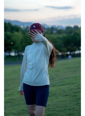 秋冬新款可机洗美利奴羊毛户外运动跑步徒步风帽夹克毛圈外套女