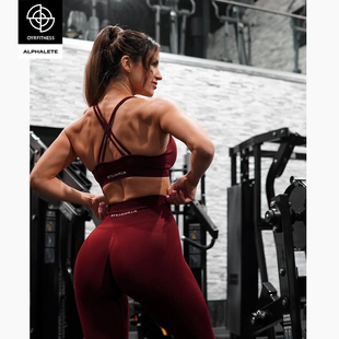 ALPHALETE 女Amplify Deep V Bra无缝健身运动内衣带胸垫