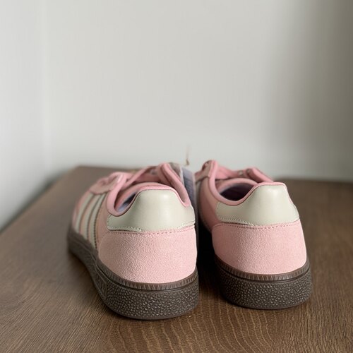 阿迪达斯 三叶草 HANDBALL SPEZIAL 女经典百搭德训鞋板鞋 JI2646