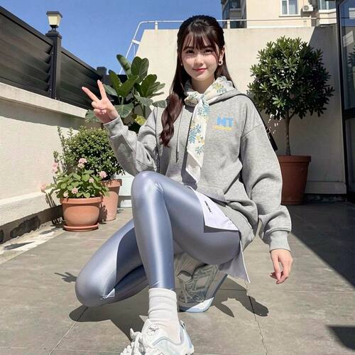 YG丝滑性感油亮薄款光泽底裤九分裤高腰外穿瑜伽健美裤紧身紧身裤