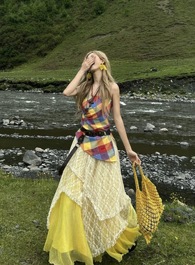 新疆川西云南旅游穿搭多巴胺黄色格子吊带叠穿蕾丝半裙三件套女