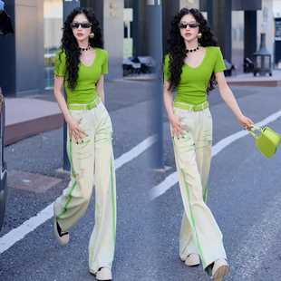 2026夏季新款女装时尚休闲套装绿色短袖T恤破洞直筒牛仔裤两件套