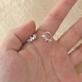 925银针甜美小清新花朵耳扣设计感小众养耳洞耳钉精致高级感耳饰