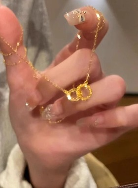 精致金色碎冰冰环环相扣项链