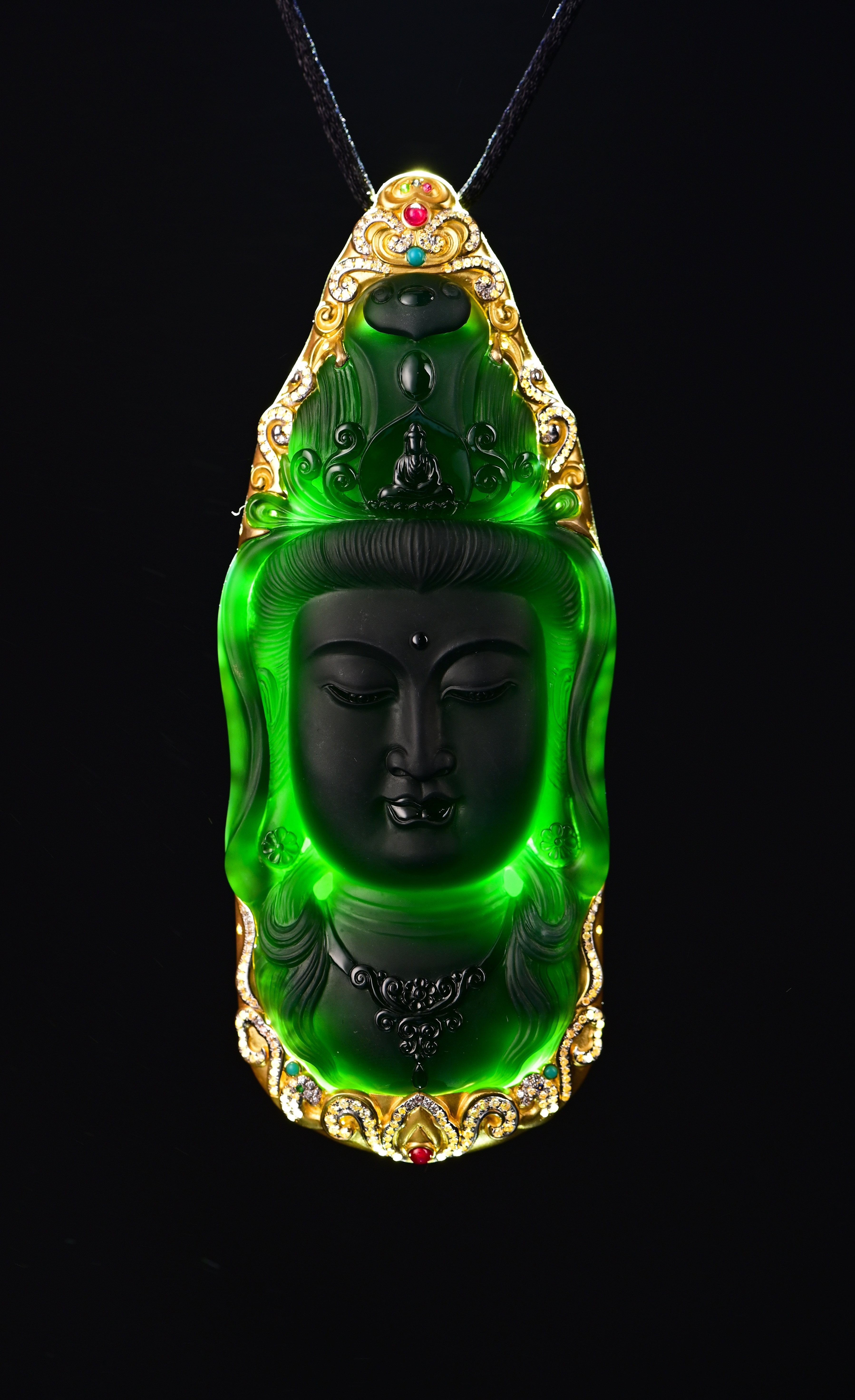 翡翠墨翠冰阳绿冰种金镶收藏级观音吊坠大师作品静心除烦恼