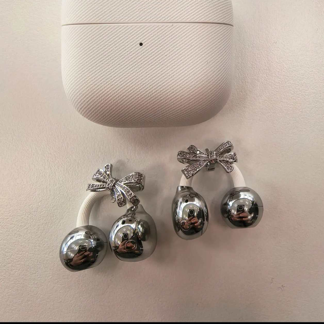 适用于freeclip2耳机钻扣满钻蝴蝶结耳夹扣鲨鱼尾高级感耳饰配饰