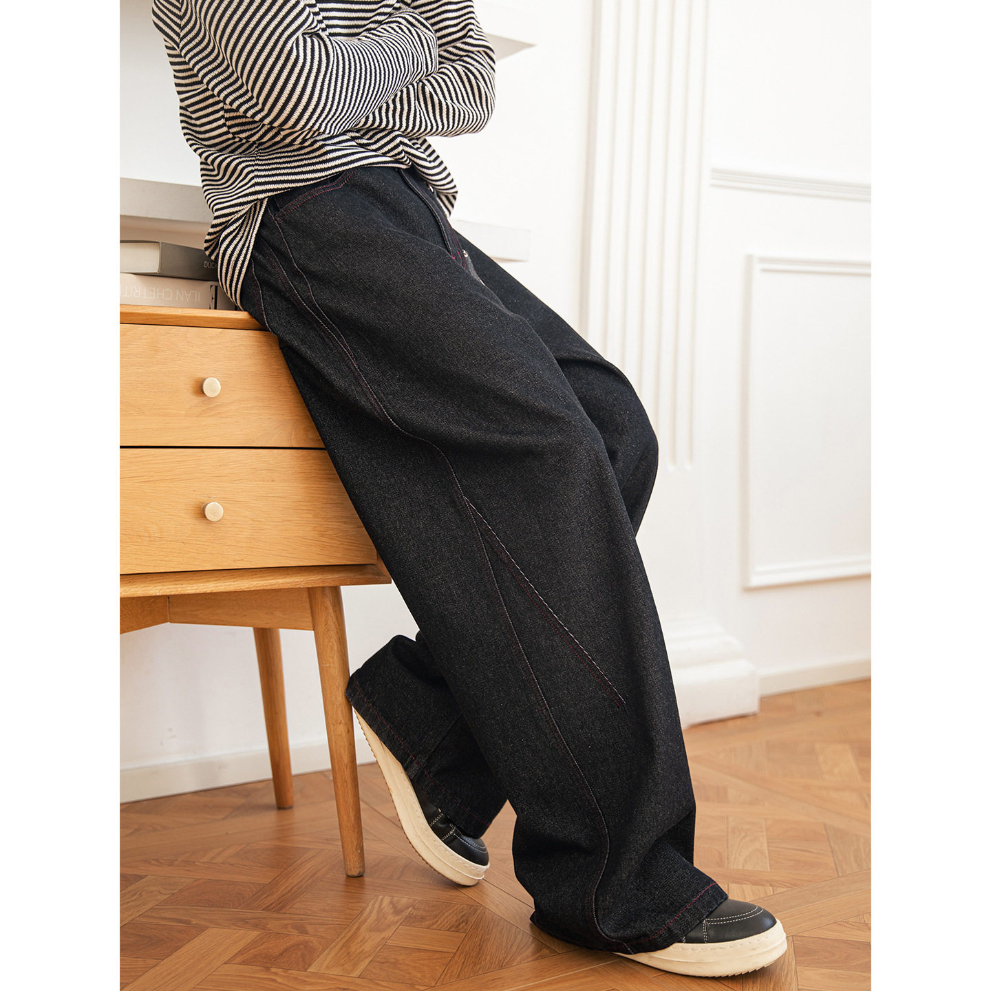 撞色明线复古水洗牛仔裤男春季分割打褶潮牌廓形宽松休闲直筒长裤,男装,牛仔裤,淘宝优惠券,粉丝福利购,淘宝优惠卷