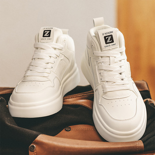 潮牌高级感男鞋2025新款冬季百搭厚底男士运动休闲鞋中帮小白板鞋