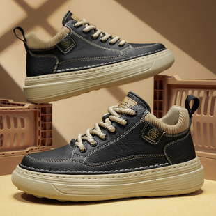 男鞋2025新款秋冬鞋子轻便软底板鞋时尚韩版厚底工装休闲马丁靴子