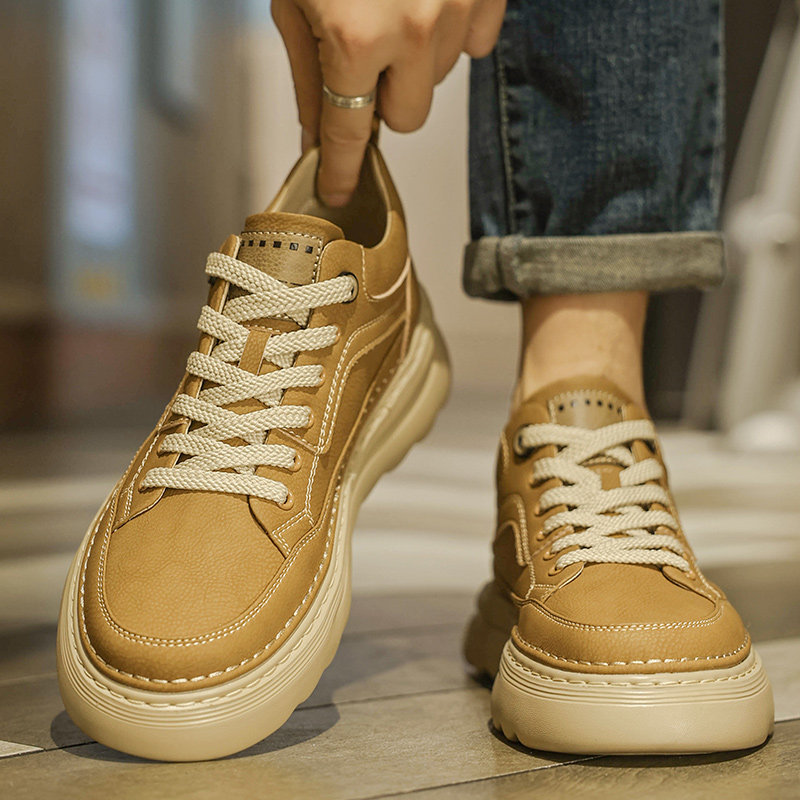 秋冬鞋子男鞋皮面马丁靴男款英伦百搭工装板鞋男士休闲复古潮轻便