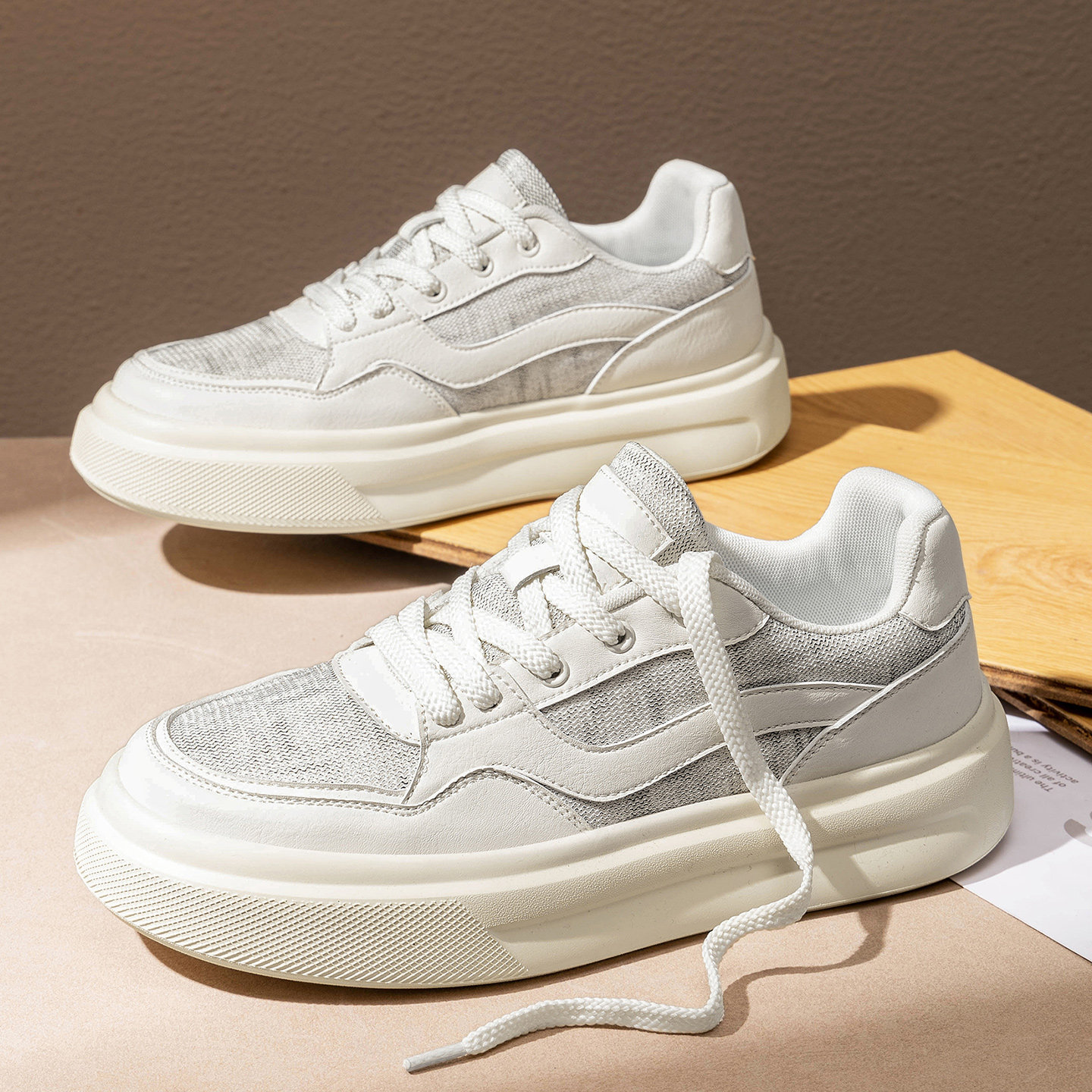 男鞋2026新款夏季潮牌高级感男士运动休闲板鞋网面透气小白鞋男款