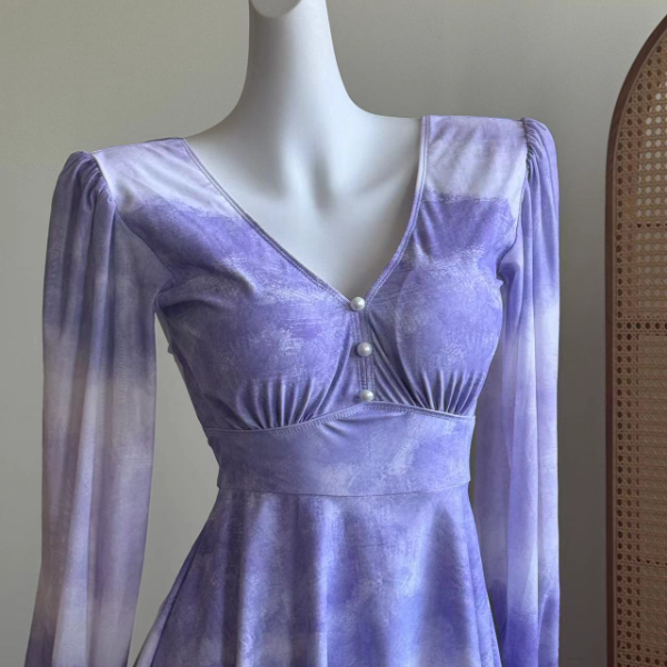 【微醺葡萄】2025新款连体平角裙式泳衣长袖遮肚修身游泳装4201