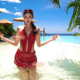 性感辣妹挂脖连体泳衣两件套欧美风显身材海边温泉度假泳衣6016
