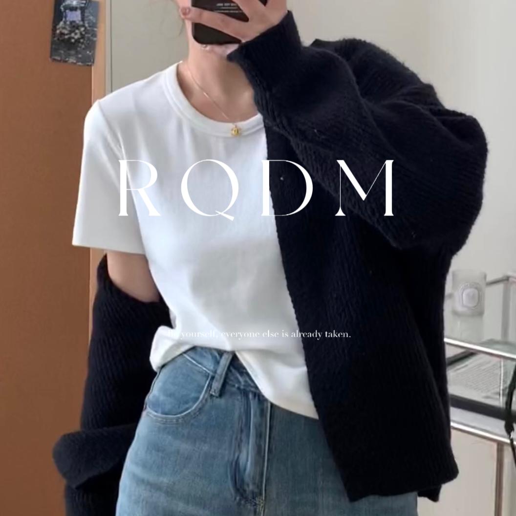 百搭显瘦纯色圆领正肩短袖T恤女