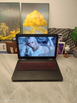 二手惠普暗影精灵OMEN游戏本 15.5寸屏 i7四核GTX1050Ti 4G独显