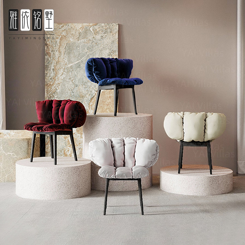 雅依铭墅设计师软包羽绒高级实木餐椅中古椅子定制梳妆椅凳花瓣椅