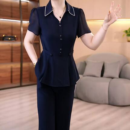 减龄洋气两件套2025夏季新款时尚显瘦遮肉高端时尚妈妈裤子套装女