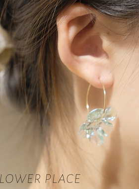 绿野仙踪 透明镭射光感花瓣耳环 韩版森系镀14k金手作