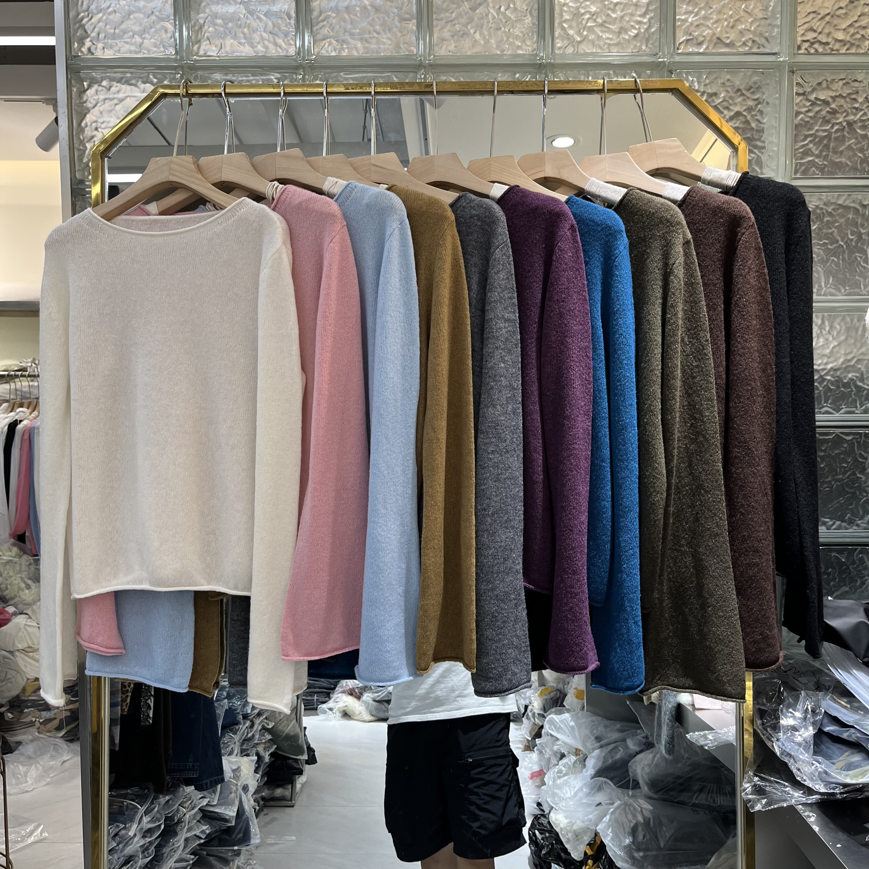 实体店同款2026早秋新款女士圆领纯色细羊毛长袖欧货时尚针织衫