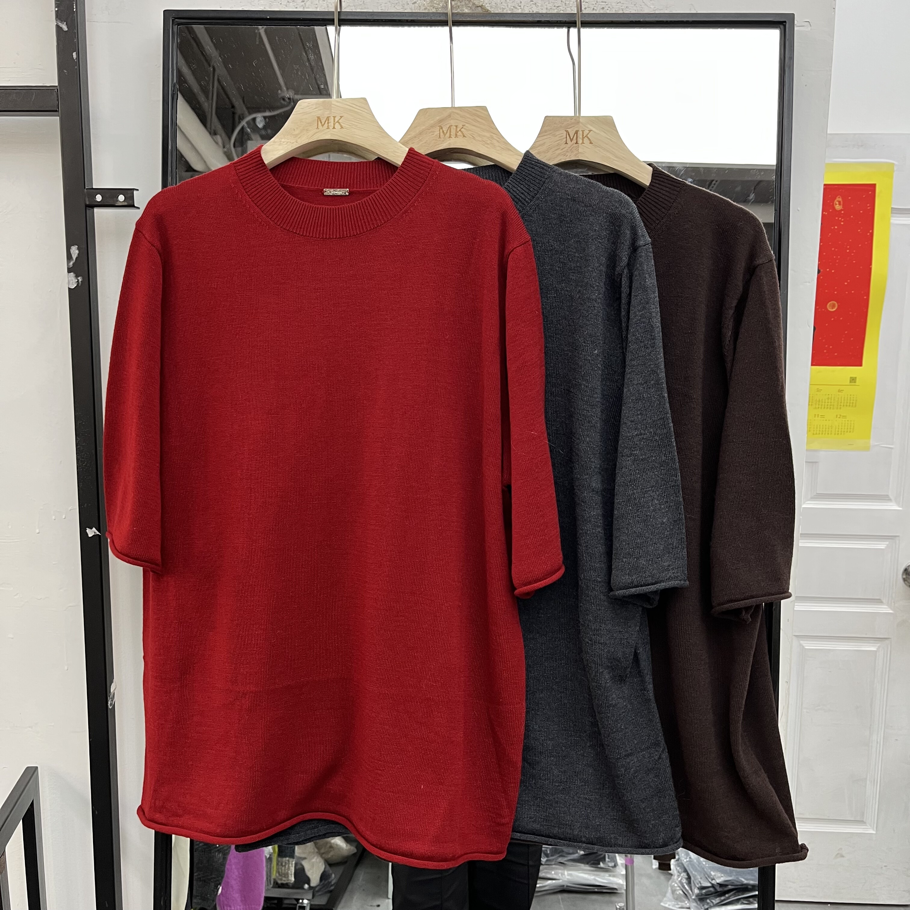 欧洲站2025早秋新款女士圆领卷边慵懒细羊毛短袖毛衣欧货宽松针织