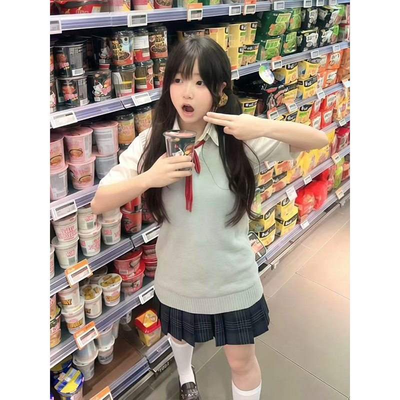 原创JK制服针织背心V领马甲叠穿衬衫上衣女学院风百搭碳灰裙套装