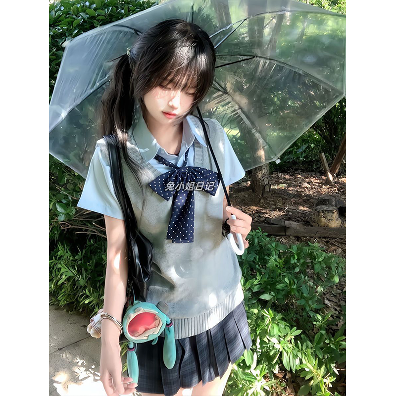 原创JK制服甜妹正版薄款V领无袖背心马甲校供感格裙短裙海苔套装