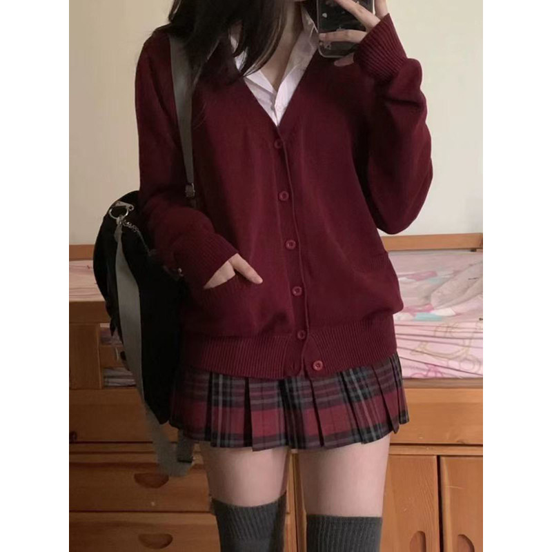 日系学院风穿搭女针织衫V领开衫叠穿秋冬毛衣校供感海棠红裙套装