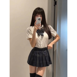 学院风JK制服穿搭白色收腰拉条短袖上衣搭配澈格百褶裙软妹套装女