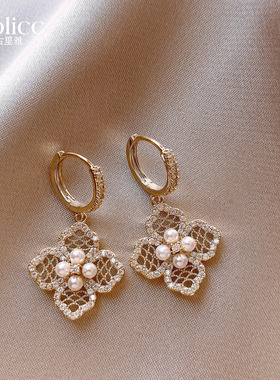 古里雅玫瑰金色珍珠四叶草耳扣耳环女2026巨好看耳钉方圆脸耳饰品