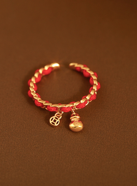 红色福袋钱币戒指轻奢高级感