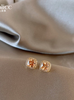 方糖水晶耳钉女2026新款爆款轻奢高级感气质大气耳环精致小巧耳饰