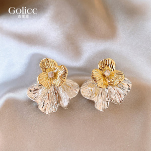 金色耳钉2026年新款爆款女人味耳环轻奢高级感气质金属耳饰巨好看