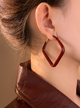 方形红色耳环2025新款爆款轻奢高级感气质大气耳饰女夸张耳圈耳钉