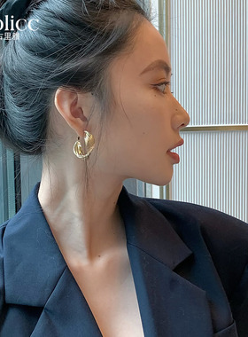 复古金色圈圈耳环女2026新款爆款高级感轻奢耳钉巨好看的耳圈耳饰
