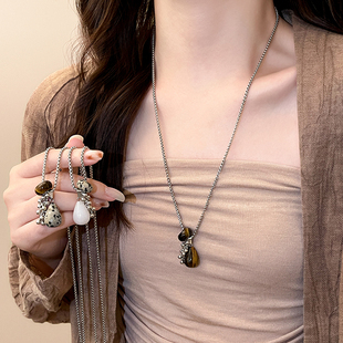 虎眼石水滴串珠吊坠长款 高级感轻奢小众毛衣链配饰 项链女2026新款