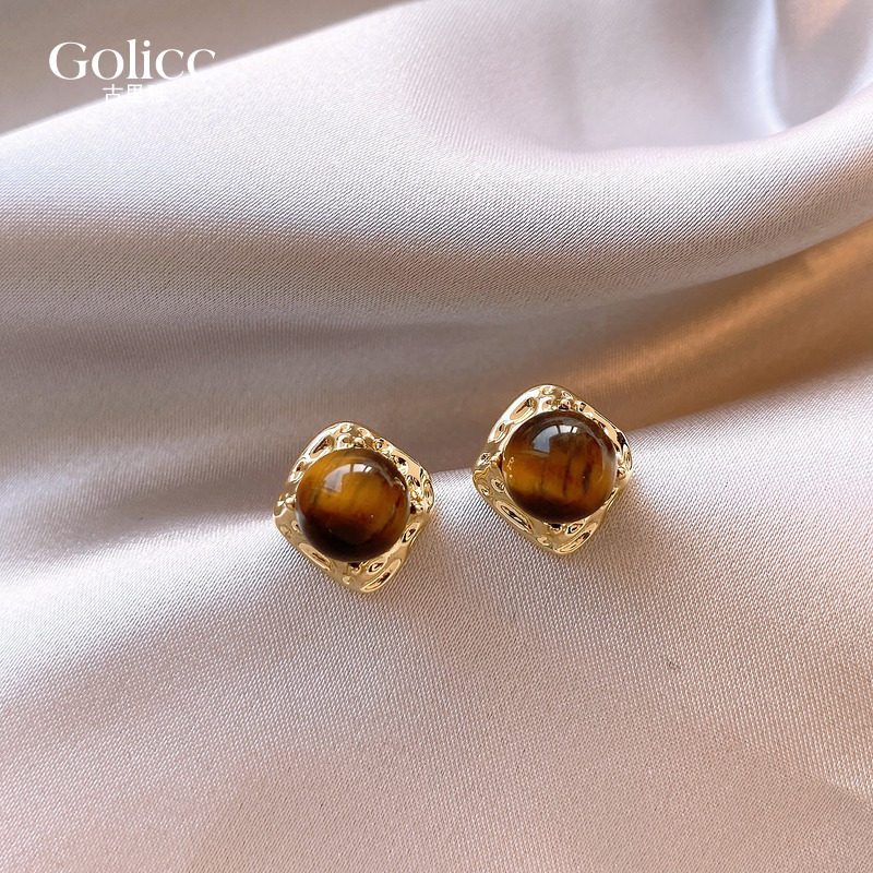 金色方形虎眼石小耳钉女小众设计感复古耳饰巨好看的耳环睡觉免摘,饰品/流行首饰/时尚饰品新,耳钉,淘宝优惠券,粉丝福利购,淘宝优惠卷